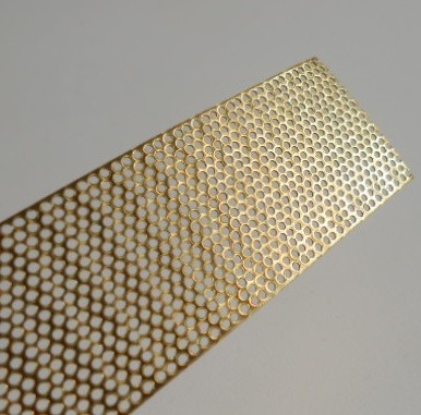 Malla de latón 100 x 22 x 1 mm