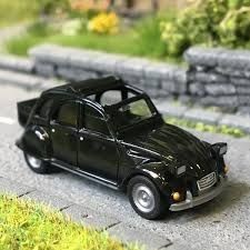 Citroen 2CV negro 1/87