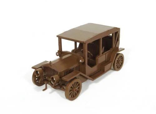 Coche antiguo y clásico en kit de madera