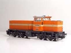 Locomotora de maniobras naranja 1/87