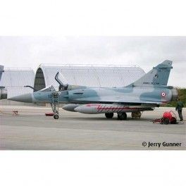 Avión Dassault Mirage 2000C escala 1:48