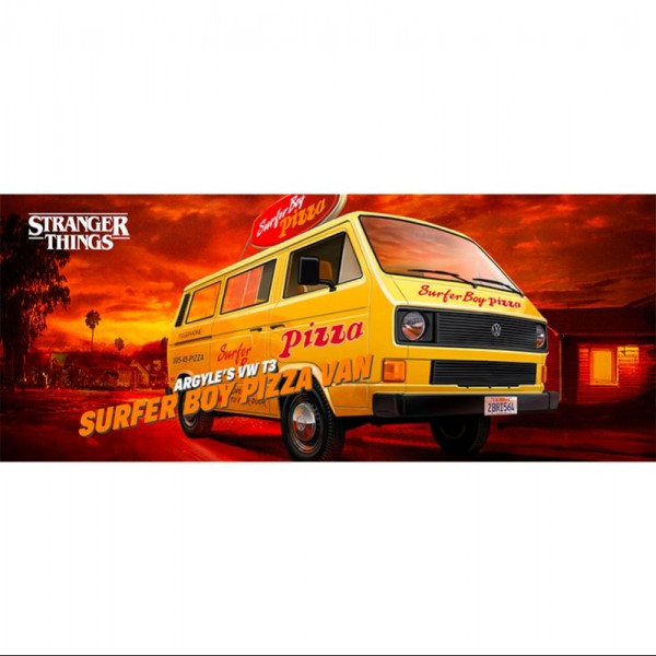 MODEL SET VW T3 BUS "SURFER BOY": STRANGER THINGS 1:25