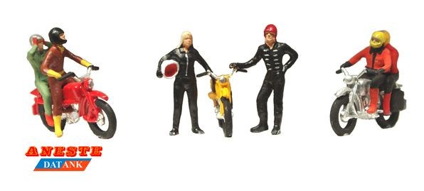 Parejas en moto 1/87