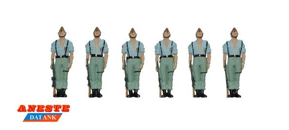 Legionarios en formación 1/87