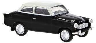 Skoda Octavia blanco y negro