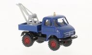Unimog 411 con grúa