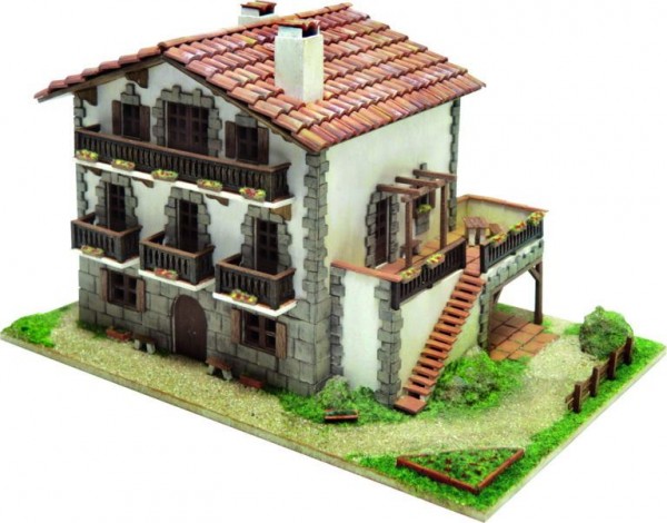 Roncal. Caserío navarro