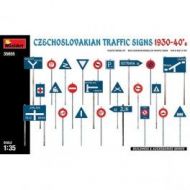 Señales Czechoslovakian Traffic Signs 30-40. Escala 1/35